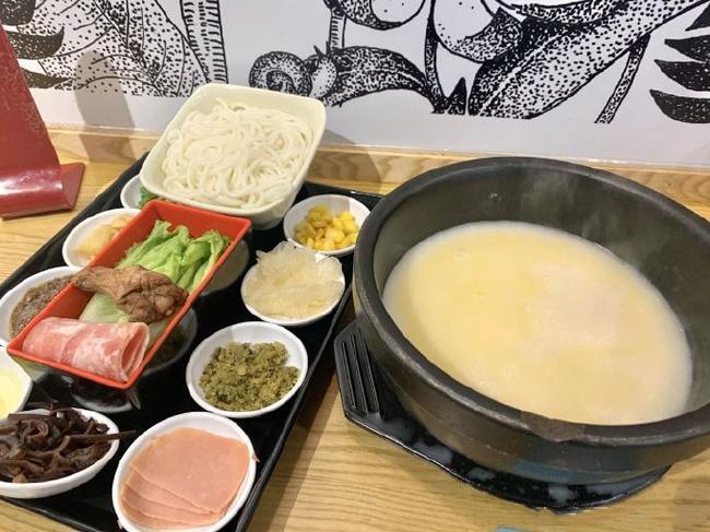 創(chuàng)業(yè)加盟十秒到，即使年過半也要抓住商機